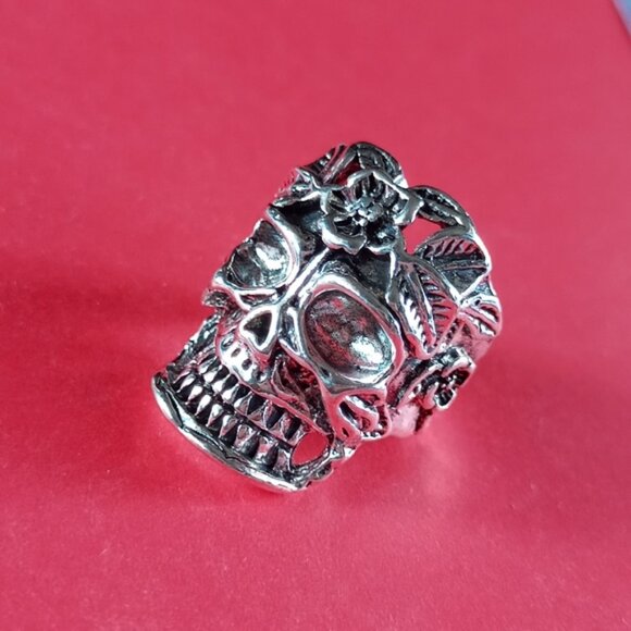 💀 Gothic Open Floral Skull with Leaves Heavy Metal Ring (Size 10) - Picture 4 of 4